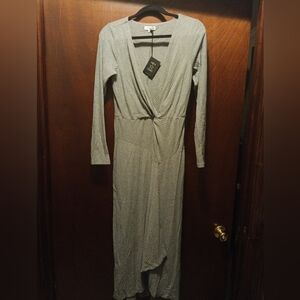 Area Stars Women's NWT Front Cover Split Long Sleeve Maxi Dress Medium